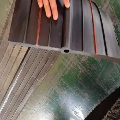 注漿遇水膨脹橡膠止水帶